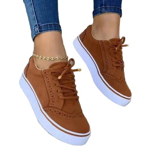 ZEZA | Elegant Sneakers